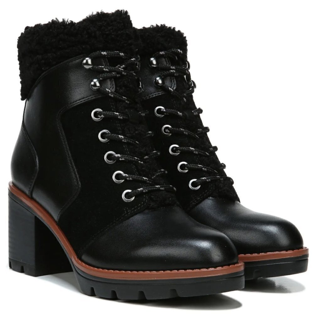 Naturalizer Val Waterproof Ankle Boot